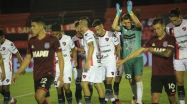 Patronato igualó con el juvenil Lanús y se fue conforme.  Marcelo Miño