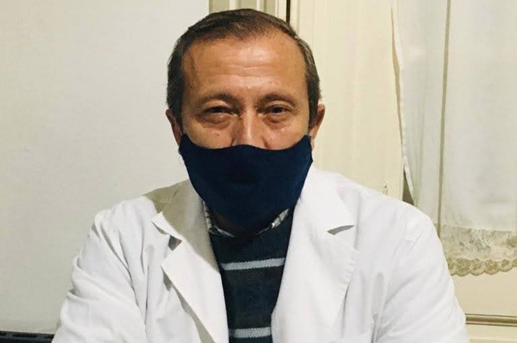 "La sociedad debe entender que un momento de diversión o de distensión en las medidas preventivas nos pueden llevar al colapso del sistema sanitario"