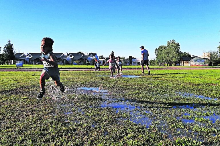 Los niños disfrutaron de un circuito donde se divirtieron mucho.