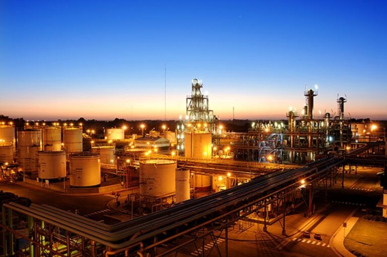 En nuestra provincia hay más de 20 plantas productoras de biodiésel y son las principales que participan en el corte que realizan las petroleras. Archivo.