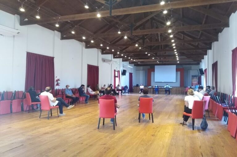 El Coes solicitó una reducción de las reuniones sociales de 20 a 10 personas