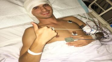 Ivo tras operarse del tumor. Una historia de superación.