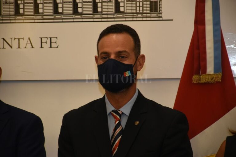 El ministro de Gobierno dice dispuesto a remar los proyectos que marcarán la agenda legislativa del Poder Ejecutivo. Manuel Fabatia