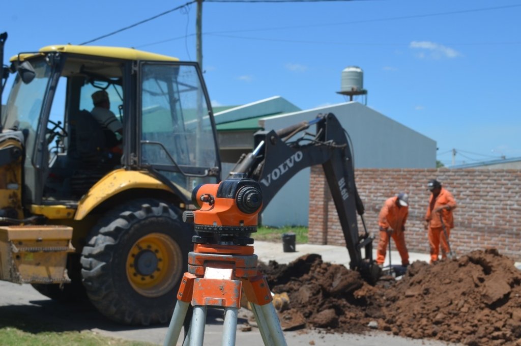 Esta obra contiene una realización de 5.100 metros lineales conforme a las bases y condiciones establecidas en el pliego licitatorio.  Gentileza: prensa Comuna de Timbúes.