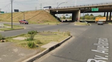 La víctima presentaba una profunda herida de arma blanca a la altura del tórax. Fue atacado en Avellaneda y Circunvalación para robarle la bicicleta en la que se desplazaba. Captura Google.