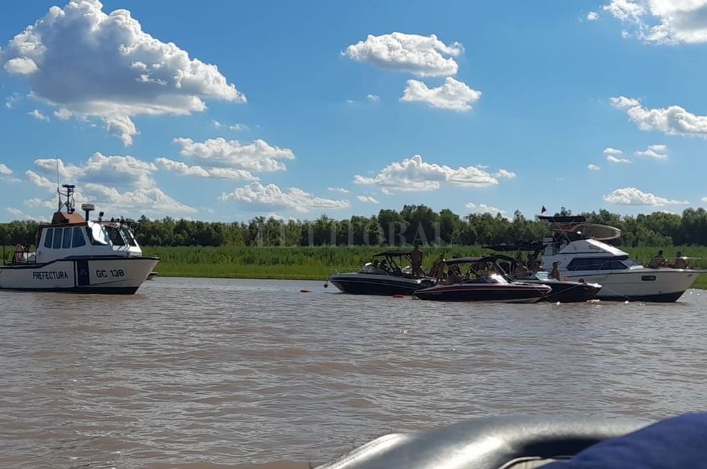 Patrullajes. En todo el río Paraná se llevan adelante durante la temporada. Tanto en Santa Fe como en Paraná y en Rosario. Gentileza