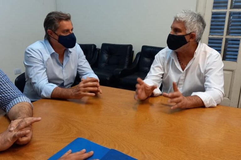 Danilo Capitani y Jorge Berti. Gentileza: prensa Municipalidad de Villa Constitución.