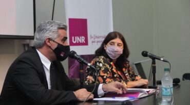 El rector de la UNR