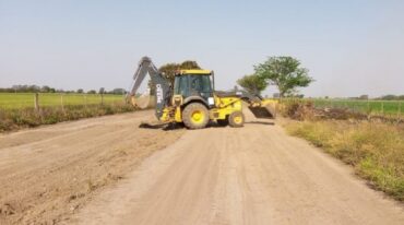 Caminos de tierra o ripio: una red gigante por la que pasa la producción agropecuaria santafesina. En el caso del departamento Castellanos