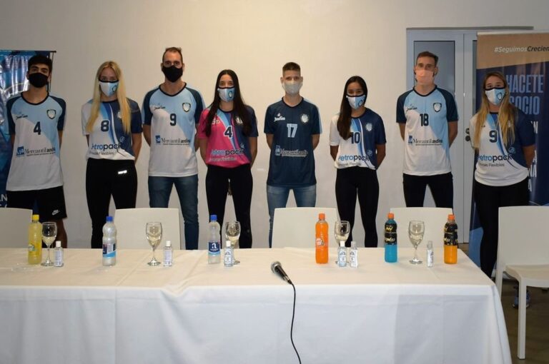 El Paraná Rowing Club prepara su regreso al escenario nacional con sendos primeros equipos femenino y masculino. Luis Gómez