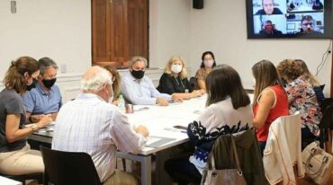 Lifschitz con gran parte de la bancada socialista reunidos en la Cámara de Diputados. Blanco
