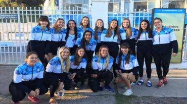 Las chicas del Paraná Rowing Club partieron felices y con ganas de jugar en la Liga Argentina Femenina (LAF) de vóleibol. Gentileza Subcomisión de Vóley Rowing