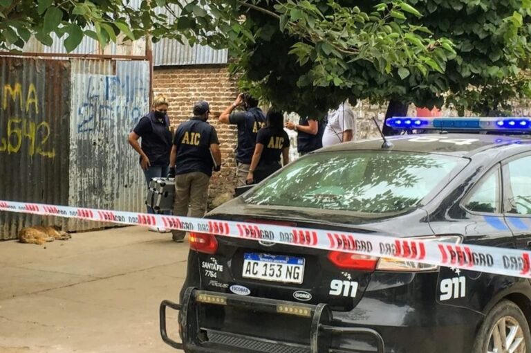 Los investigadores buscan a un sospechoso que habría estado con la víctima momentos antes del crimen. Gentileza: Rosario Plus.