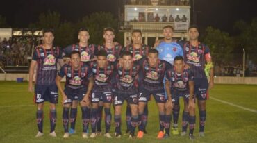 Depro enfrenta a River en un encuentro memorable.  Archivo