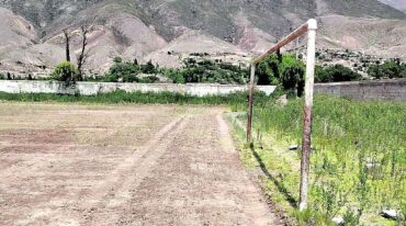 El estado actual del campo de deportes utilizado por el plantel de Carlos Bilardo para entrenar. Estuvo abandonada pero ahora se observan trabajos.
