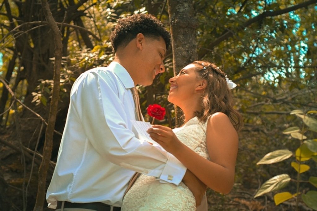 Yamila y Josué decidieron visitar la Cuna de la Bandera como viaje de bodas. Él vivió acá hasta los 13 años y recuerda: "Es mi casa". Gentileza.