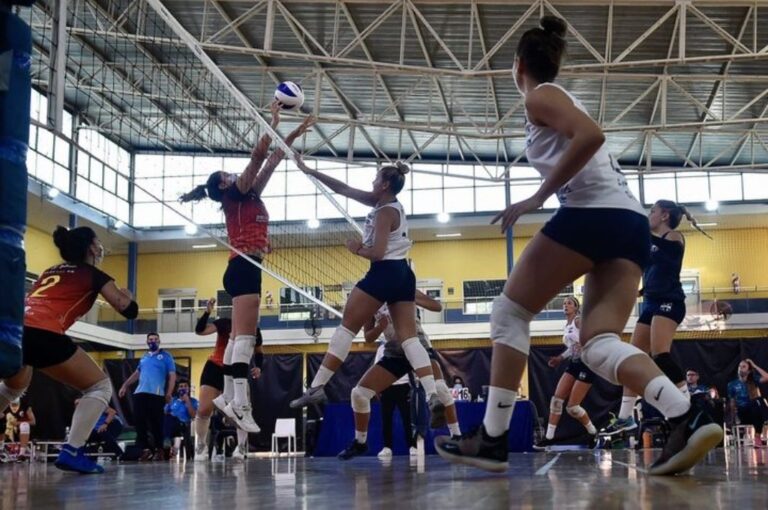 Las chicas de Náutico Avellaneda en acción