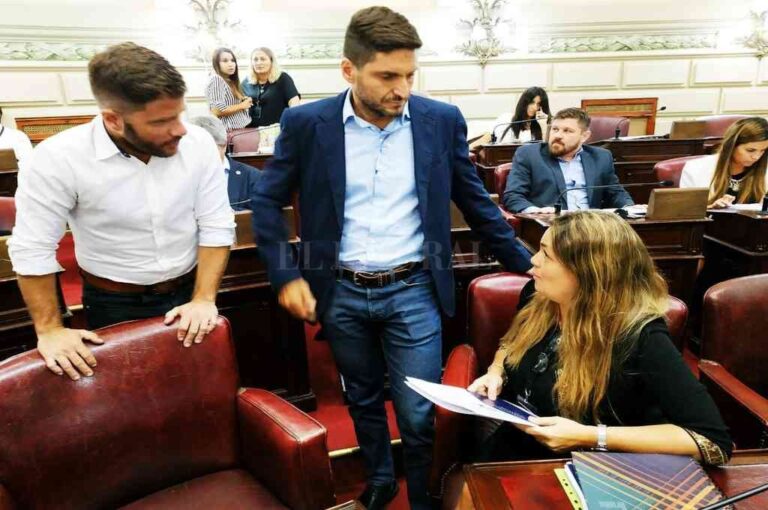 Pullaro y Cándido: "No podemos permitir que los fantasmas de irregularidades empañen este paso clave para frenar la pandemia". Archivo El Litoral
