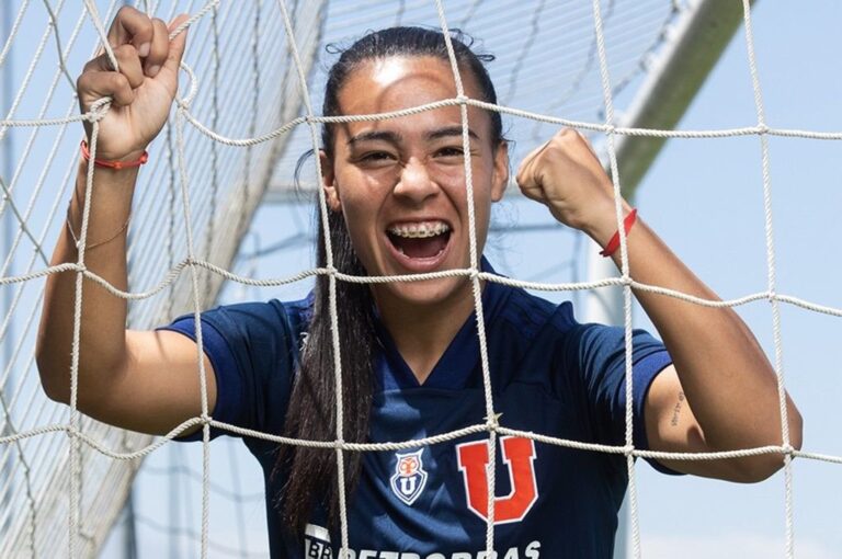 La futbolista concordiense Yael Oviedo continúa su carrera en Chile.