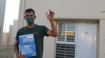 Las casas son de dos dormitorios y serán de tres tipologías: planta baja