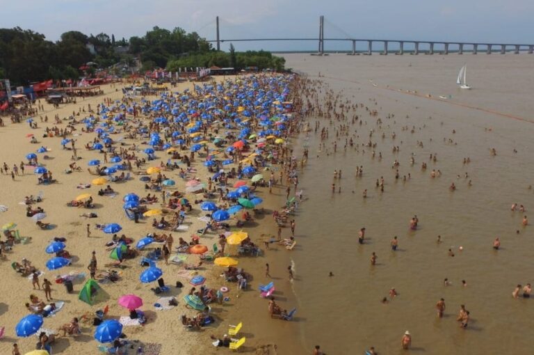 La convivencia con el río tuvo un marcado crecimiento en Rosario durante los últimos años. Esto impulsó la compra de embarcaciones náuticas. Archivo