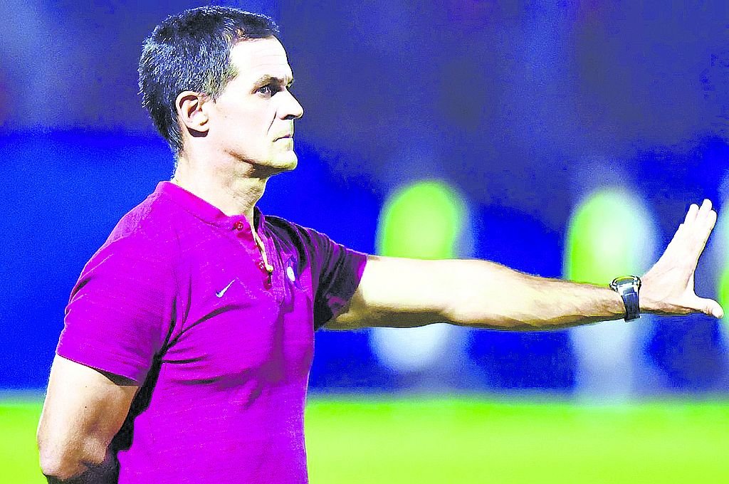 Víctor Bernay se encontraba en su Concordia natal cuando lo llamaron para ser parte del cuerpo técnico del Santos de Brasil.