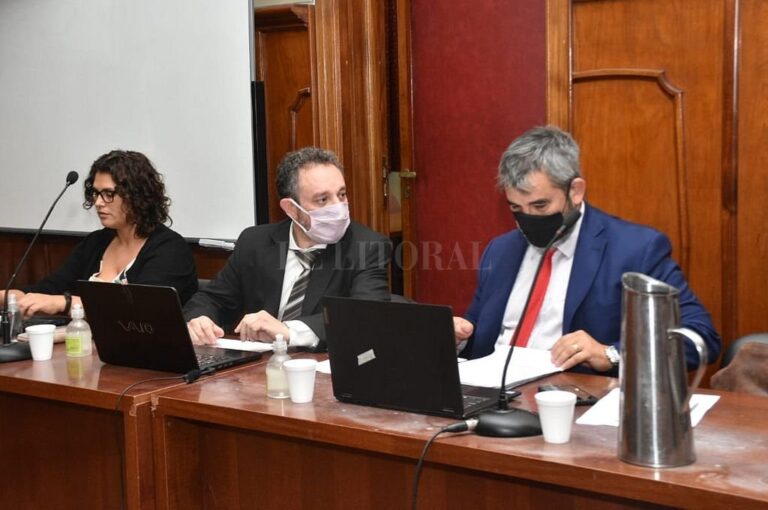 Los fiscales Omar De Pedro y Andrés Marchi solicitan una condena a 25 años de prisión por el doble homicidio. Flavio Raina