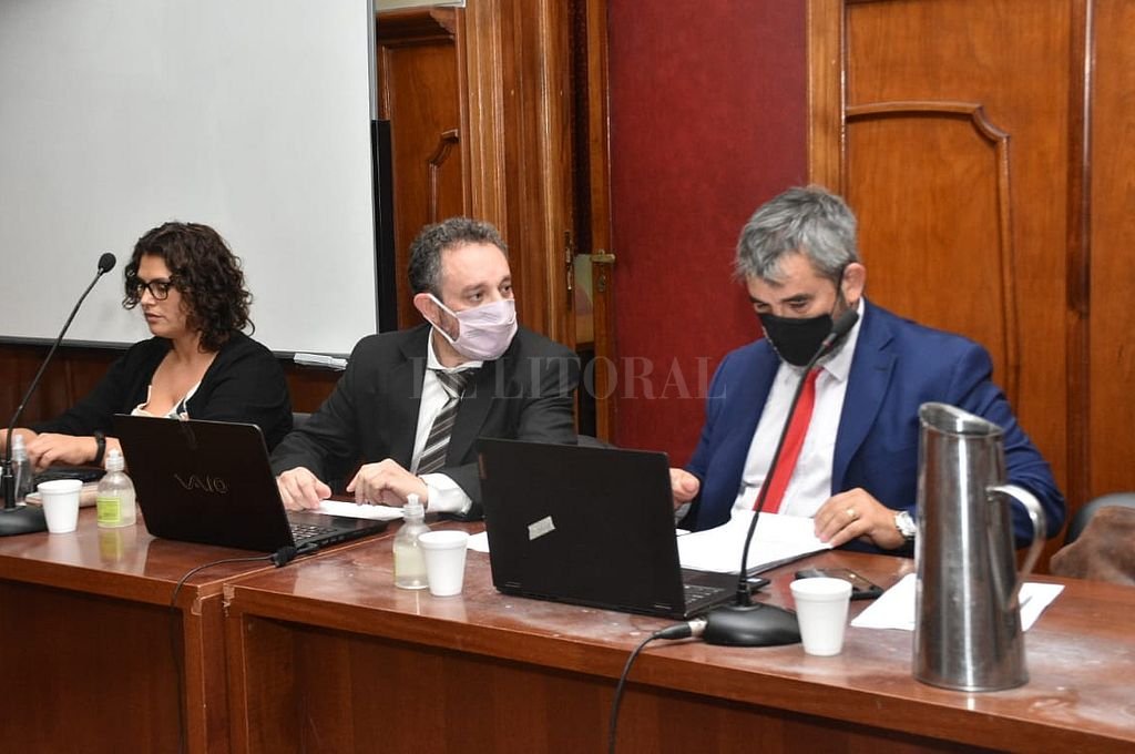 Los fiscales Omar De Pedro y Andrés Marchi solicitan una condena a 25 años de prisión por el doble homicidio. Flavio Raina