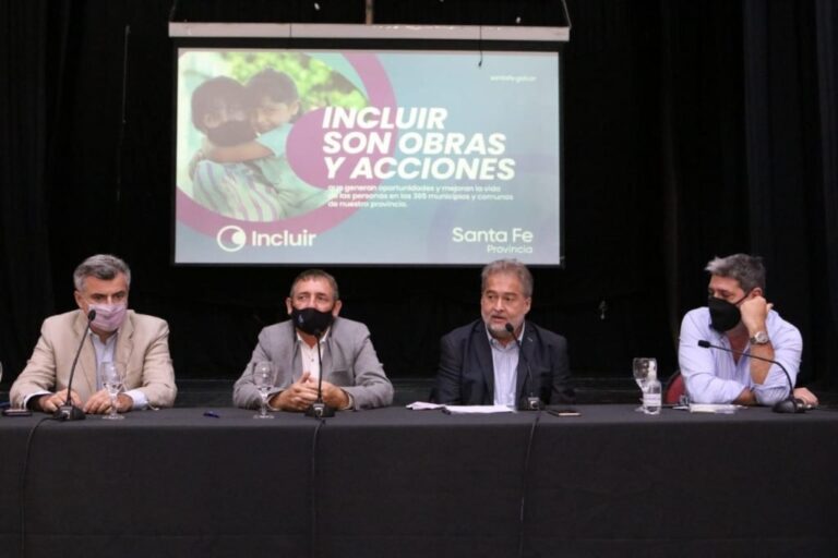 "Hay obras en ejecución del gobierno provincial en las 365 localidades de la provincia"