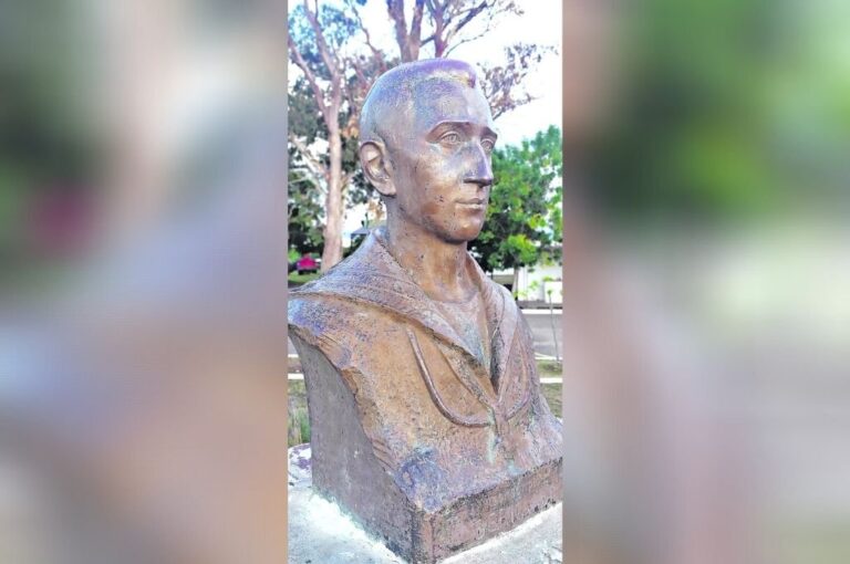 Busto de homenaje al Conscripto Bernardi