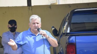 El titular de la administración timbuense realizó el anuncio en las instalaciones comunales. Comuna de Timbúes