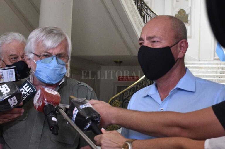Jorge Hoffman de ATE junto a Jorge Molina de UPCN Archivo El Litoral