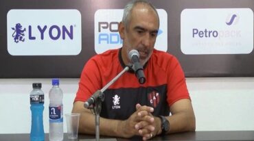 Delfino no dio indicios del equipo en conferencia de prensa. Gentileza