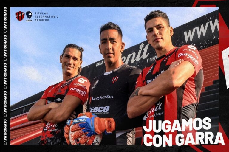 Nueva indumentaria del Santo.  Marcelo Miño