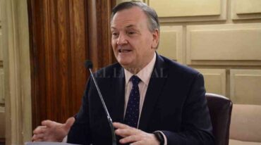 'Es hora de que el gobierno provincial y el nacional instrumenten el pago de la deuda ordenada por la Corte'