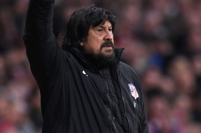 Burgos pasó muchos años como segundo de Simeone en el club colchonero. Archivo.