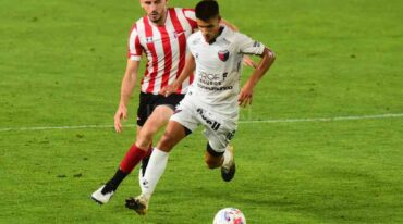 Nicolás Leguizamón desperdició dos ocasiones claras ante Argentinos y necesita retomar la senda del gol. Dolores Ripoll