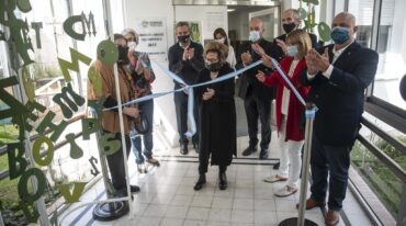 La nueva sala cuenta con un espacio de internación con dos habitaciones individuales y su objetivo es propiciar las mejores condiciones de recuperación de los pacientes en compañía de sus vínculos familiares y afectivos. gentileza Mun. de Rosario
