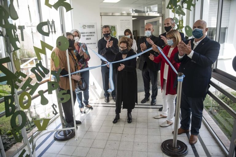 La nueva sala cuenta con un espacio de internación con dos habitaciones individuales y su objetivo es propiciar las mejores condiciones de recuperación de los pacientes en compañía de sus vínculos familiares y afectivos. gentileza Mun. de Rosario