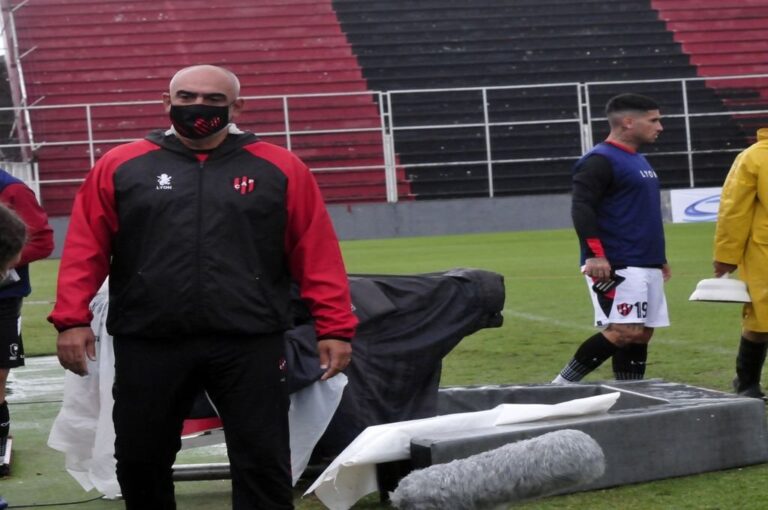 ¿Habrá sido el último partido de Delfino en Patrón?  Marcelo Miño