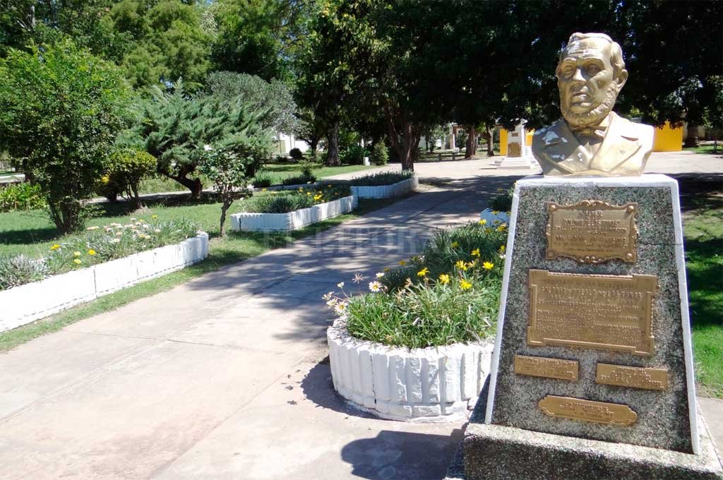 El busto que recuerda al empresario colonizador suizo en Las Tunas