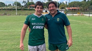 Bruno Stoppello debutó en la Primera División del Club Tilcara y la alegría fue compartida con su papá