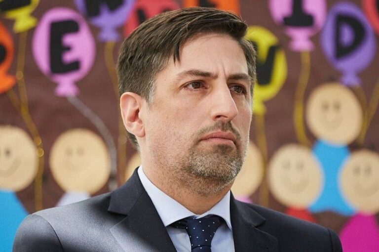 Trotta remarcó que "la presencialidad no es una cuestión de deseo" sino "una cuestión de responsabilidad". Gentileza