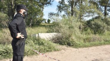 Durante la mañana del jueves personal policial volvió al lugar donde fue hallado cuerpo y realizó inspecciones. Guillermo Di Salvatore