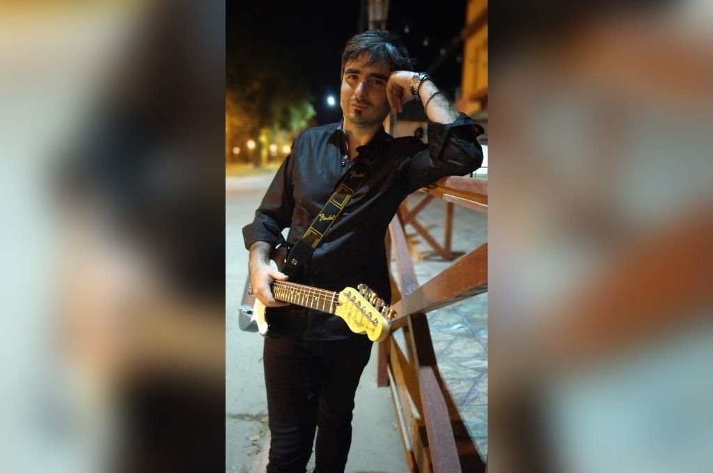 El músico y docente de María Grande lanzó su noveno material discográfico.