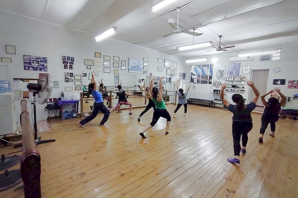 La academia de danzas que dirigió Carmenza