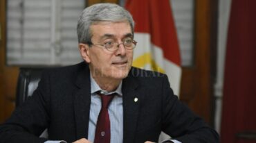 Agosto explicó las nuevas medidas tomadas por el gobierno. Manuel Fabatia
