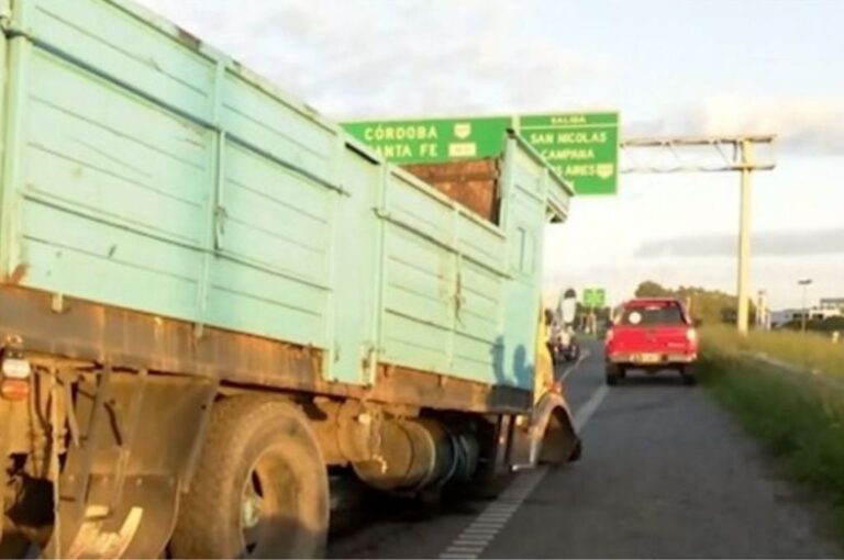 El camión protagonista del accidente. Gentileza
