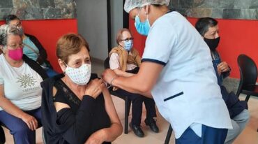 En Villaguay se culminó de vacunar a mayores de 70 años y comenzó la inoculación a personas de entre 60 y 69 años.
