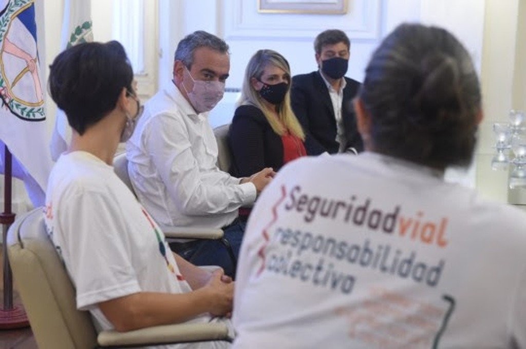 Gentileza.